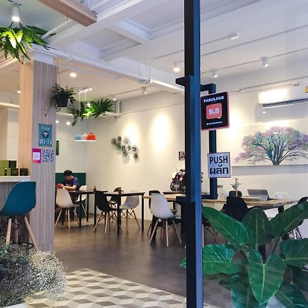 Folk Poshtel Asok Vandrehjem Bangkok Eksteriør billede