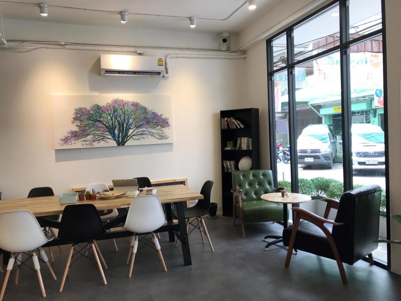 Folk Poshtel Asok Vandrehjem Bangkok Eksteriør billede