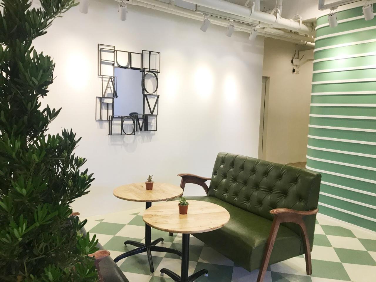 Folk Poshtel Asok Vandrehjem Bangkok Eksteriør billede